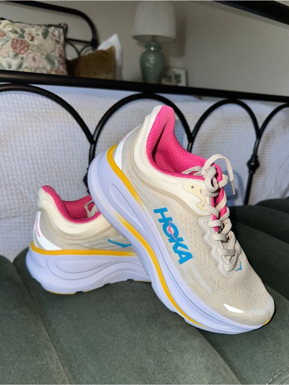 HOKA Bondi 9 Running Shoes